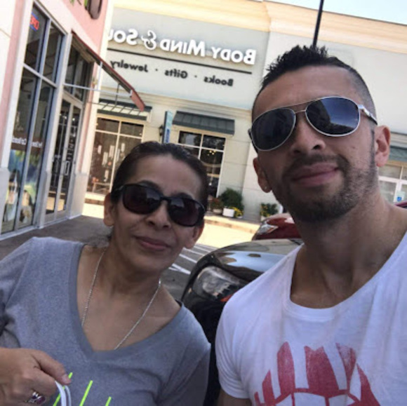 Meet your Posher, Raphael - Picture 1 of 1